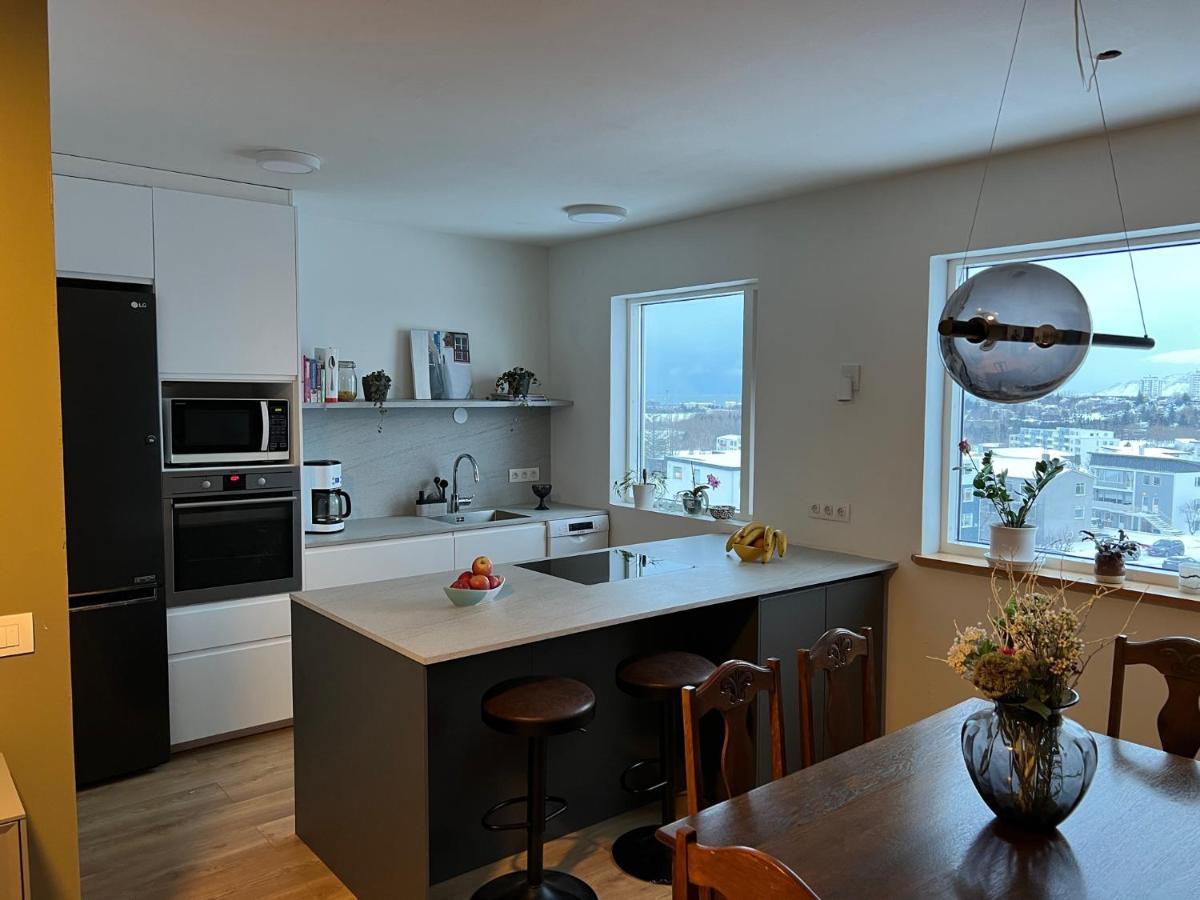Jm Homestay - A Cozy Two Bedroom Apartment Reykjavik Exterior photo